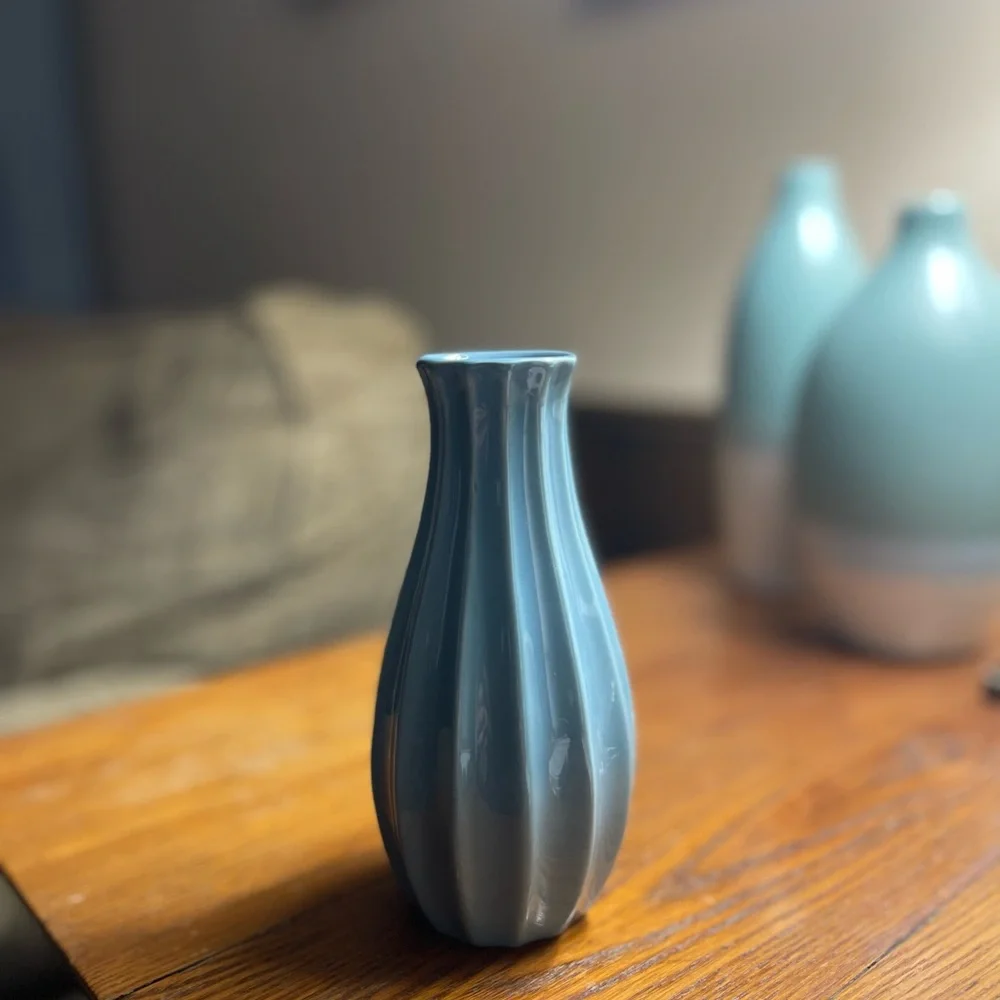 Elegant Blue 6” Ceramic Vase